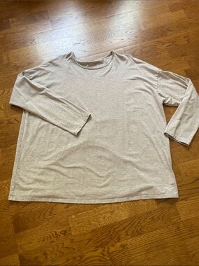 J. Jill Long Sleeve Lightweight Knit Top in Heathered Taupe